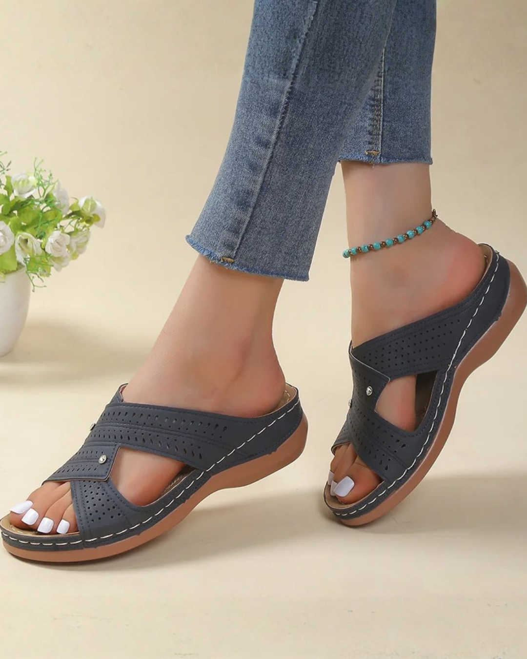 Aeris comfort sandals